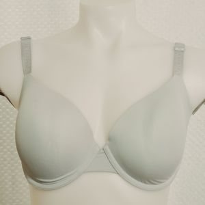 34DD Victoria's Secret NWOT Light Gray Bra